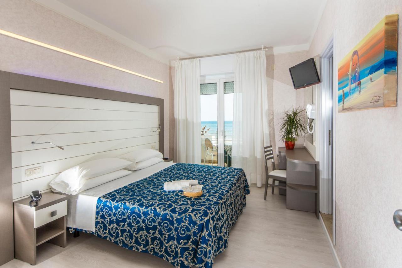 Hotel Record Riccione Zewnętrze zdjęcie