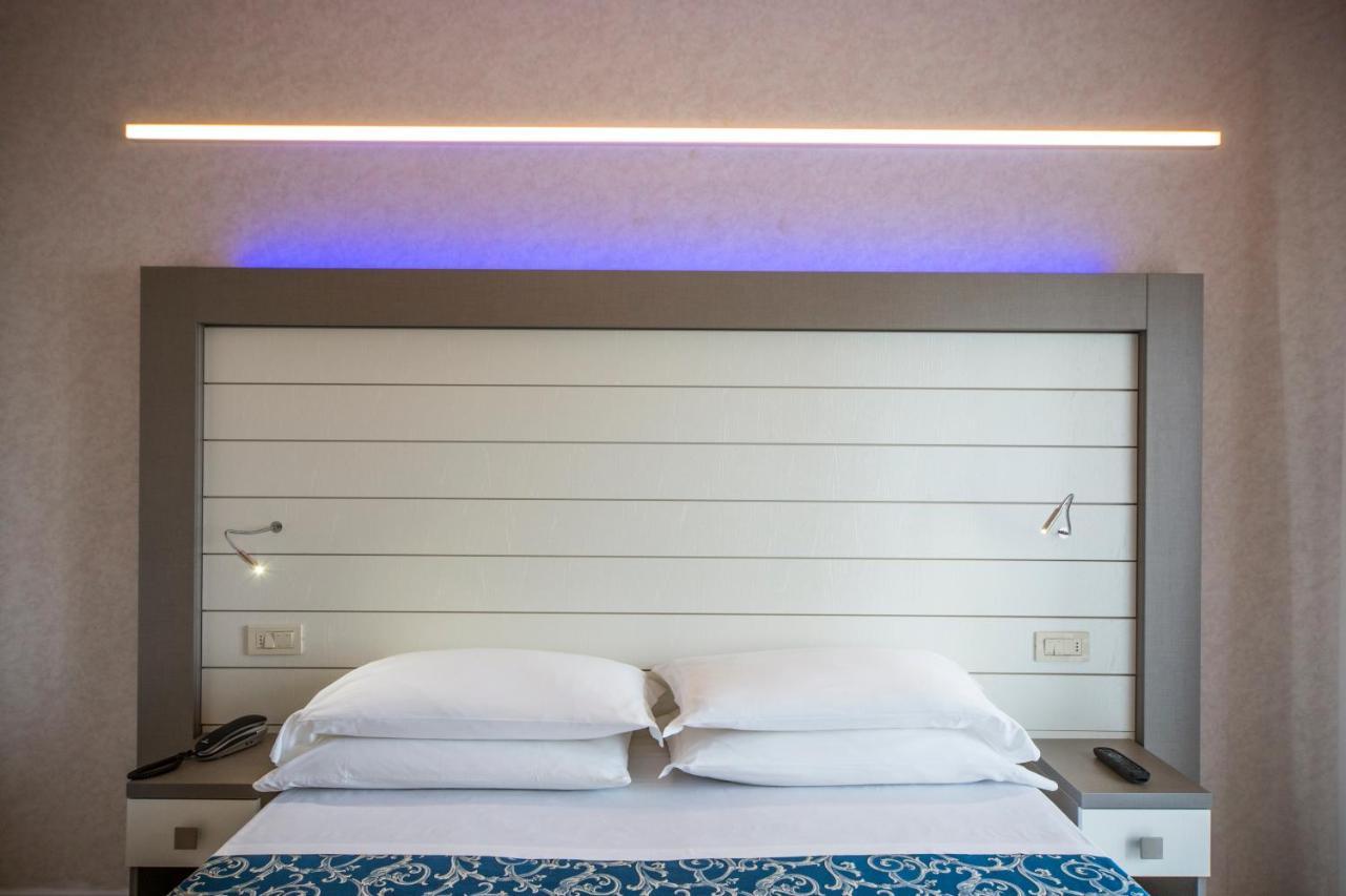 Hotel Record Riccione Zewnętrze zdjęcie