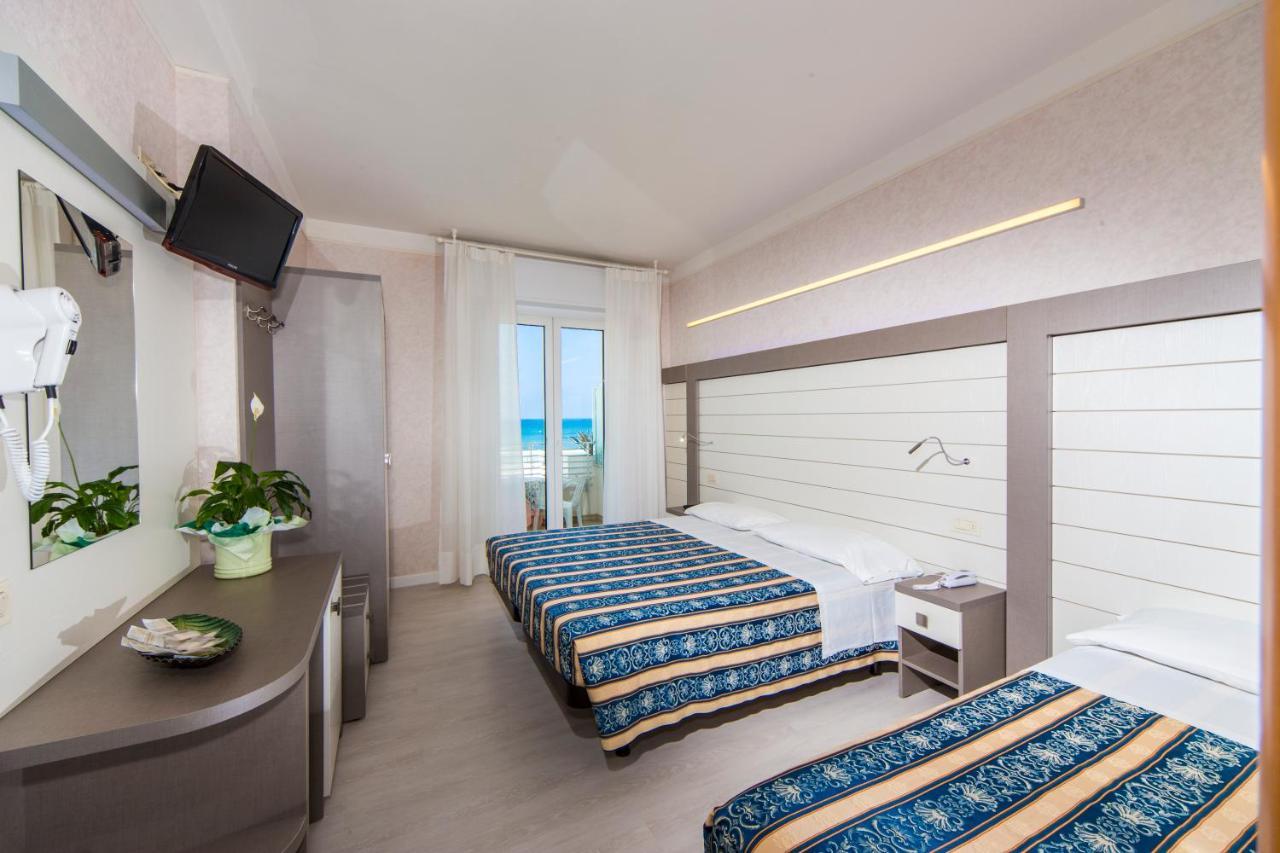 Hotel Record Riccione Zewnętrze zdjęcie