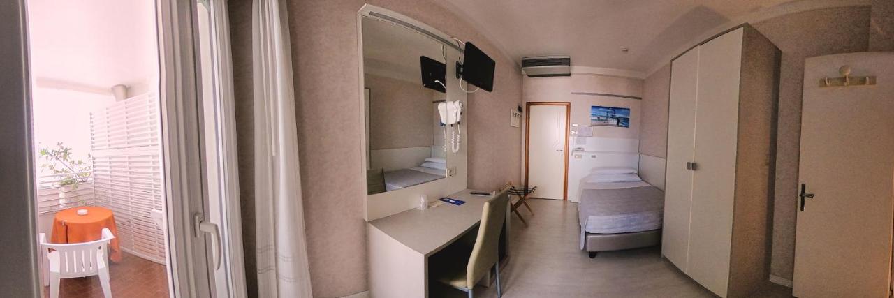 Hotel Record Riccione Zewnętrze zdjęcie
