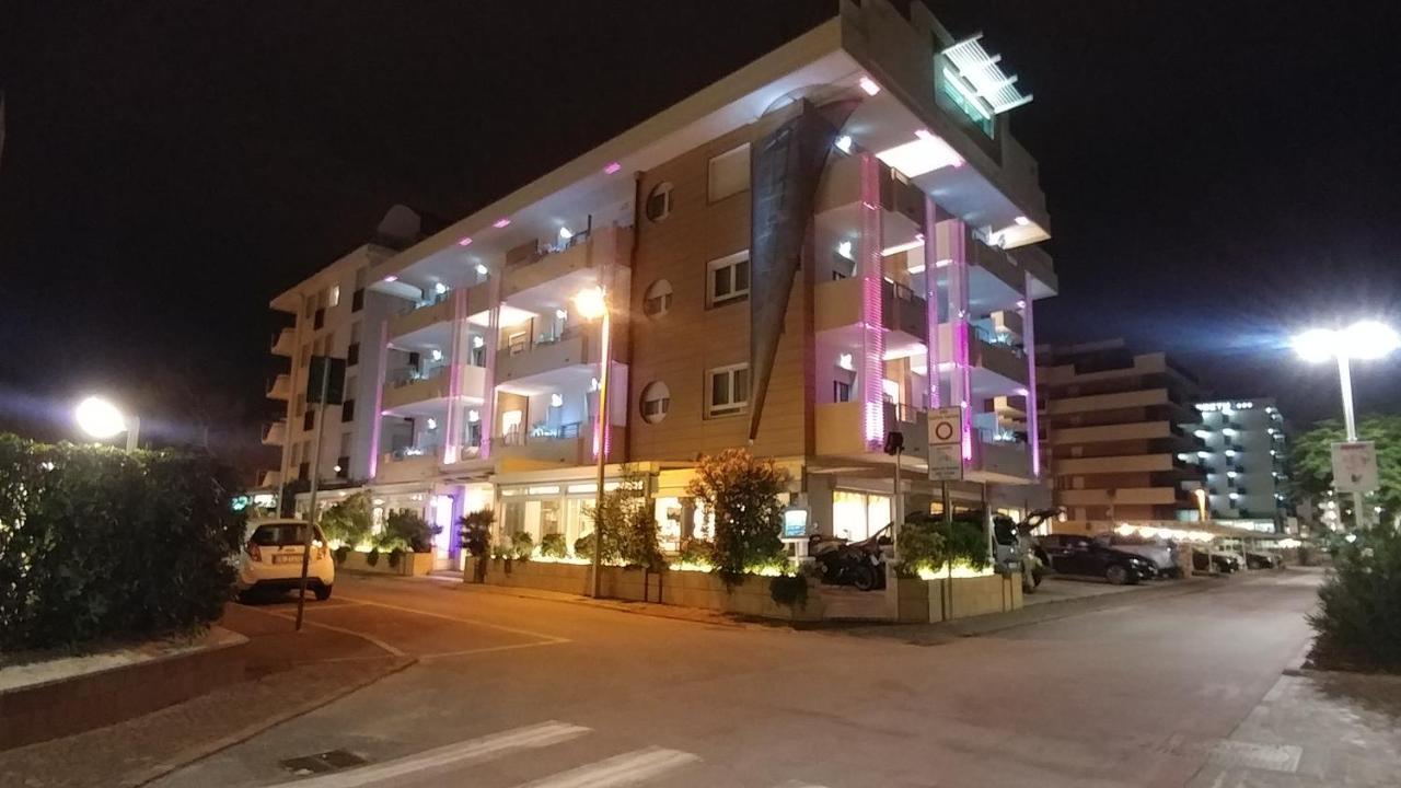 Hotel Record Riccione Zewnętrze zdjęcie