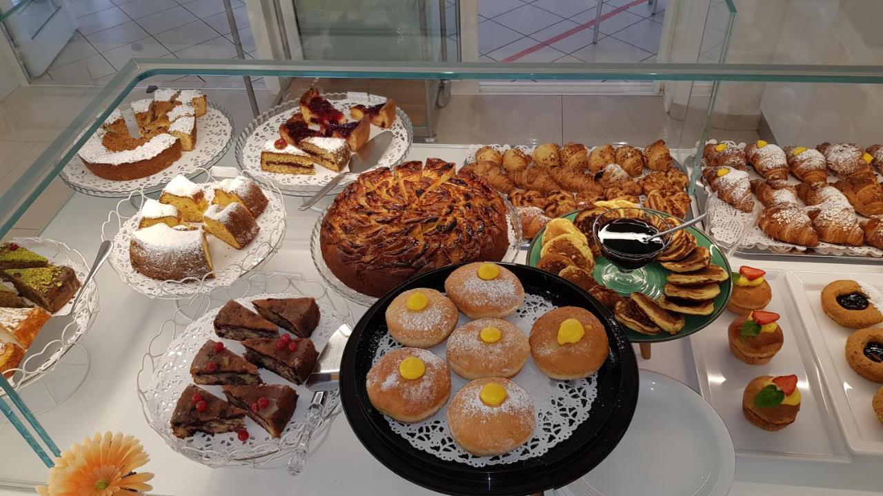 Hotel Record Riccione Zewnętrze zdjęcie