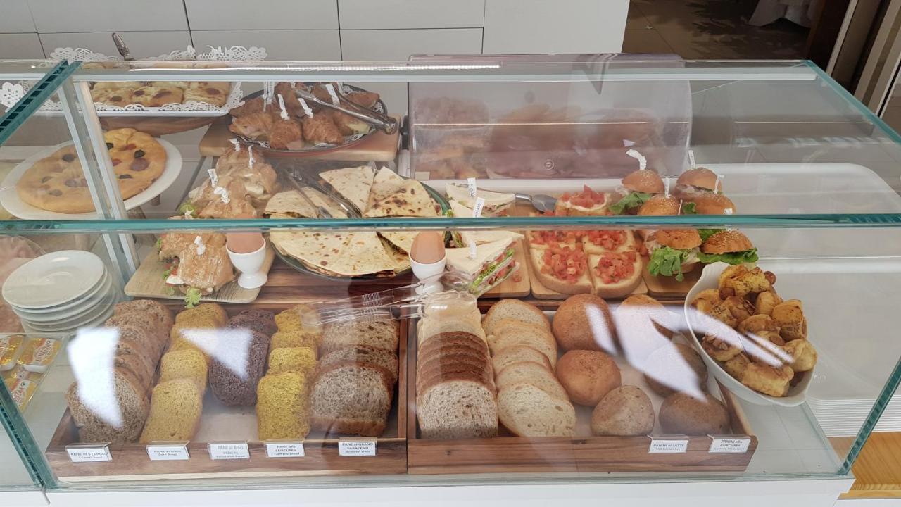Hotel Record Riccione Zewnętrze zdjęcie