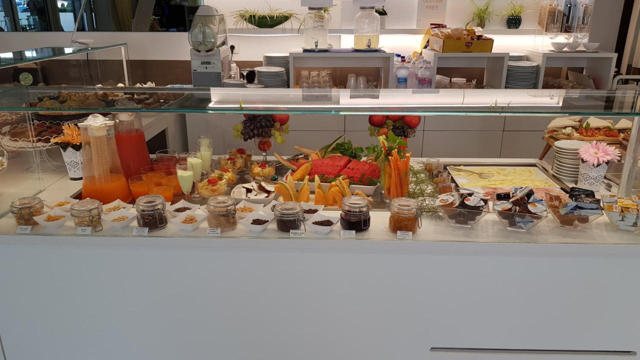 Hotel Record Riccione Zewnętrze zdjęcie